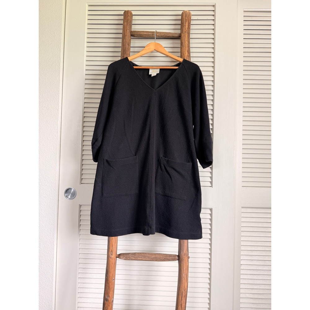Maeve Dress LP Black Textured V-Neck Shift Pocket Raglan Sleeve